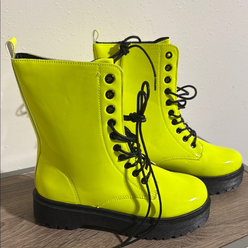 Brand new Vibrant neon Lace-Up Women's Boots